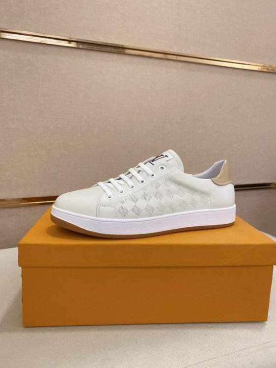 Picture of Louis Vuitton Shoes _SKULVsz38-44hnx052615984